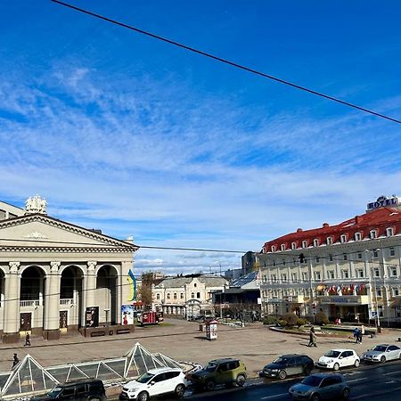 Lux Apartments In The City Center With A Coffee Machine, View Of A Theater, Near Zlata Plaza Rivne Exterior foto