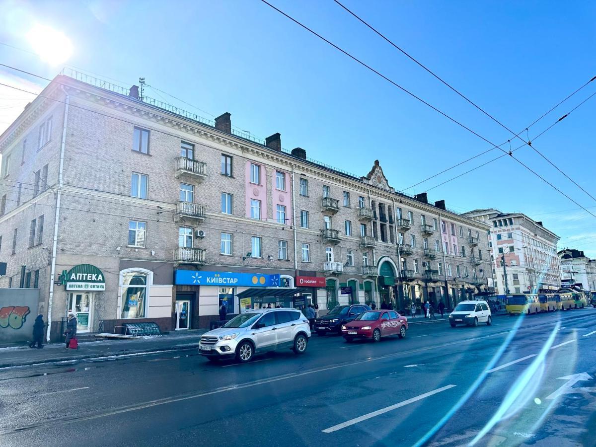 Lux Apartments In The City Center With A Coffee Machine, View Of A Theater, Near Zlata Plaza Rivne Exterior foto